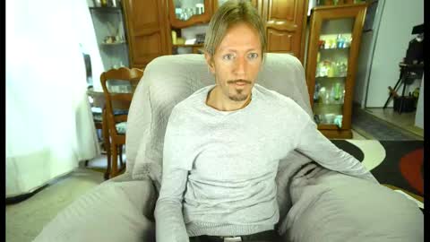 Snapshot of 00jeff31 chatting on 9, 2, 2025 jeff online show from 9, 2, 2025