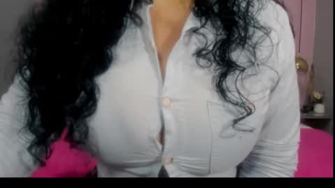 Valeria online show from 4, 3, 2025