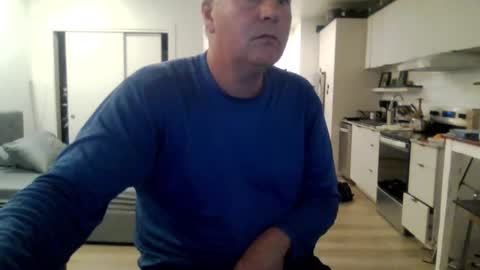 Snapshot of 1029mn chatting on 6, 10, 2025 Takin Profits online show from 6, 10, 2025