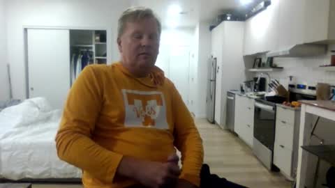 Snapshot of 1029mn chatting on 13, 10, 2025 Takin Profits online show from 13, 10, 2025