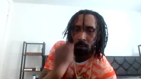 Snapshot of 11hundsum chatting on 4, 4, 2026 Darkmeat100 online show from 4, 4, 2026