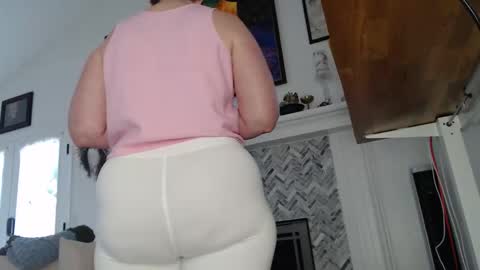 Aurora Willows online show from 25, 10, 2025