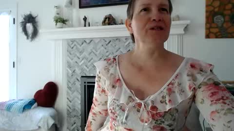 Aurora Willows online show from 15, 3, 2026