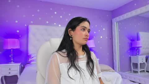 Scarlette  online show from 8, 1, 2025