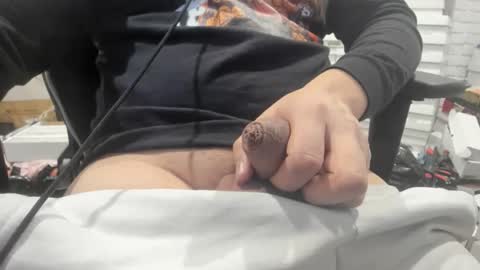 Snapshot of 1bigloadasian chatting on 12, 11, 2025 1bigloadasian online show from 12, 11, 2025