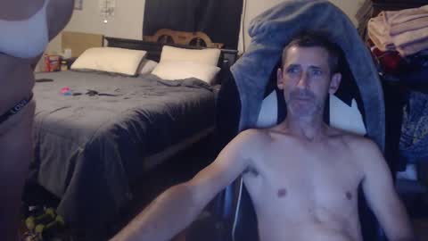 1hotcouple2c online show from 20, 9, 2025