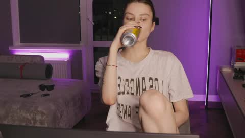 Lily 3 online show from 21, 5, 2026