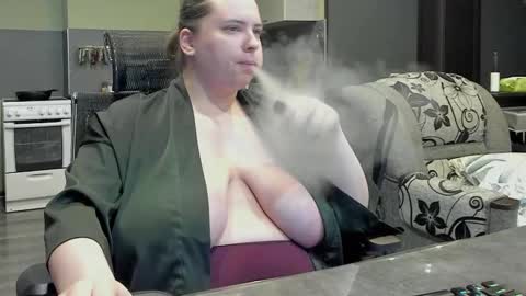 1LINDSEY1 online show from 18, 2, 2025