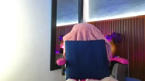 Miss Monserrate online show from 25, 2, 2026