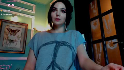 Moona  online show from 26, 1, 2025