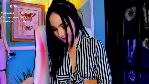 Moona  online show from 7, 2, 2025