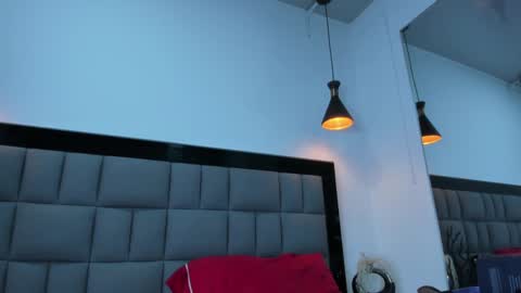 Snapshot of 1naughty_milf chatting on 21, 1, 2025 Luisa online show from 21, 1, 2025