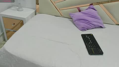 Snapshot of 1naughty_milf chatting on 7, 3, 2025 Luisa online show from 7, 3, 2025