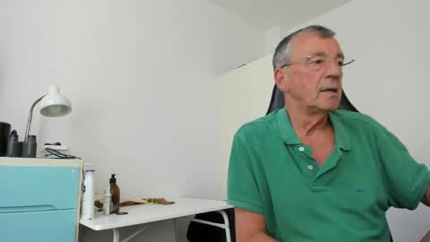 Snapshot of 200gentleman chatting on 5, 6, 2026 Henk online show from 5, 6, 2026