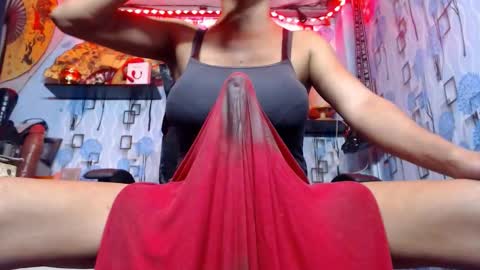 Snapshot of 21cmmusclecockts chatting on 26, 3, 2026 mharjorie online show from 26, 3, 2026