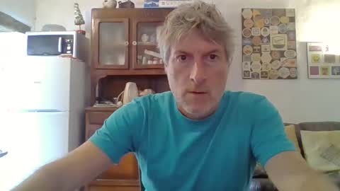 22esserre online show from 17, 9, 2025