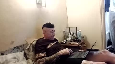 2_is_company_2026 online show from 18, 4, 2026