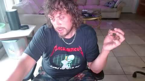 Snapshot of 2dirtyhillbillies chatting on 19, 6, 2026 ThrillBilly online show from 19, 6, 2026