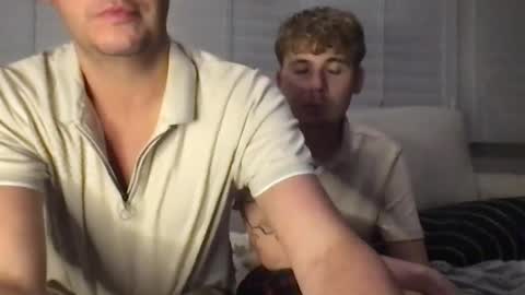 Snapshot of 2hungboys chatting on 14, 7, 2026 Roommates online show from 14, 7, 2026