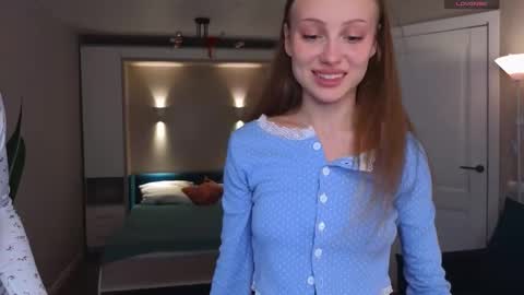 kittens team - Sandra and Kim  online show from 20, 3, 2026