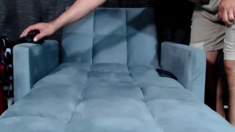 Snapshot of 2sexyniknowit chatting on 11, 6, 2026 domingo online show from 11, 6, 2026