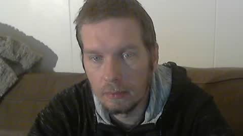 2small4you83 online show from 15, 1, 2025