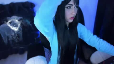  luarii   online show from 15, 5, 2026