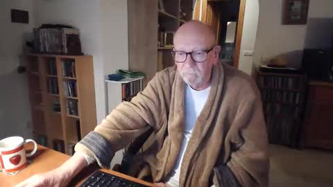  Papi  online show from 5, 4, 2026