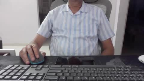 Snapshot of 8050pg chatting on 23, 2, 2026 MROSE7080 online show from 23, 2, 2026