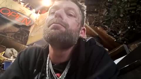 Snapshot of 85dilligaf chatting on 17, 11, 2025 85dilligaf online show from 17, 11, 2025