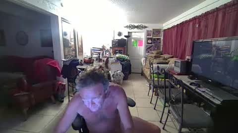 Snapshot of 86406stud chatting on 8, 12, 2024 86406stud online show from 8, 12, 2024