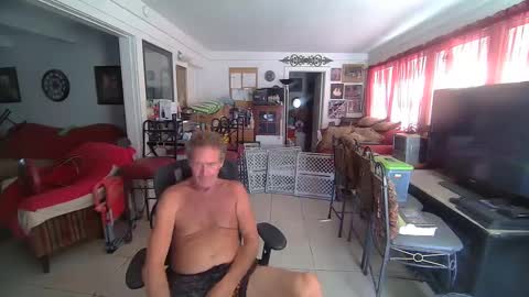 Snapshot of 86406stud chatting on 25, 9, 2025 86406stud online show from 25, 9, 2025
