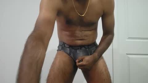 Snapshot of 8inch_desi chatting on 24, 5, 2026 8inch_desi online show from 24, 5, 2026