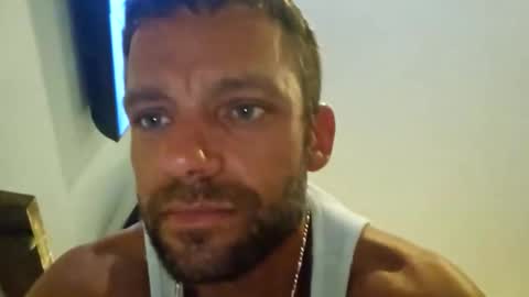 8inchwhiteboy88 online show from 13, 4, 2026