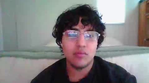 Butterfly boy online show from 23, 12, 2024