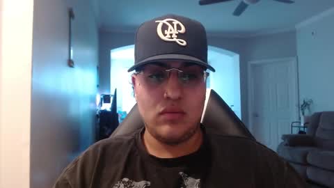 Butterfly boy online show from 23, 10, 2025