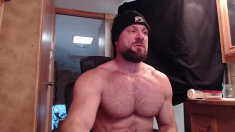 Snapshot of 9fat_inches chatting on 8, 2, 2025 9 fat inches online show from 8, 2, 2025