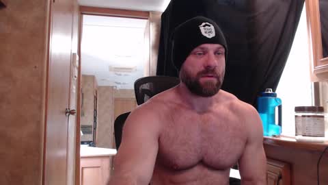 Snapshot of 9fat_inches chatting on 7, 3, 2025 9 fat inches online show from 7, 3, 2025