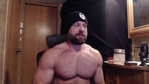 Snapshot of 9fat_inches chatting on 11, 3, 2025 9 fat inches online show from 11, 3, 2025