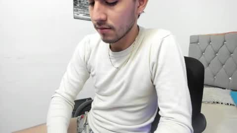 Snapshot of _1dereck chatting on 1, 2, 2026 DERECK online show from 1, 2, 2026