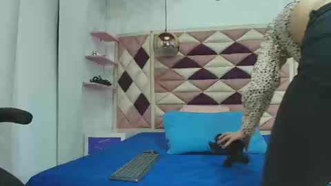  abby rouss online show from 10, 9, 2025