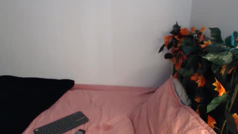 Snapshot of _abrill_20 chatting on 24, 11, 2025 _abrill_20 online show from 24, 11, 2025