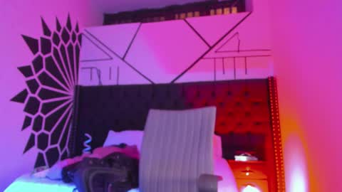 Agatha online show from 13, 2, 2025