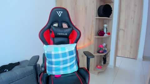 Snapshot of _amanda_seyfried19 chatting on 4, 2, 2026 AMANDA online show from 4, 2, 2026