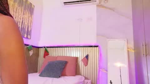 Snapshot of _anais_rose_ chatting on 10, 7, 2026 ANAIS online show from 10, 7, 2026
