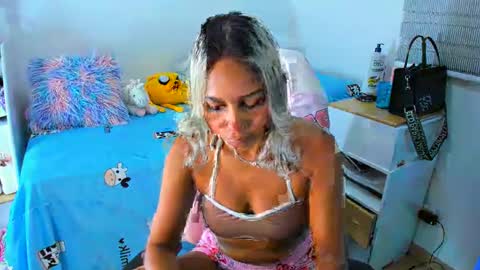 Analia online show from 13, 12, 2024