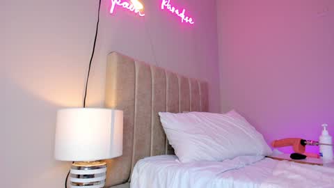 ngela  online show from 13, 1, 2025