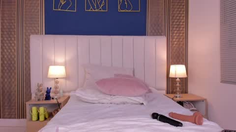 ngela  online show from 23, 1, 2025