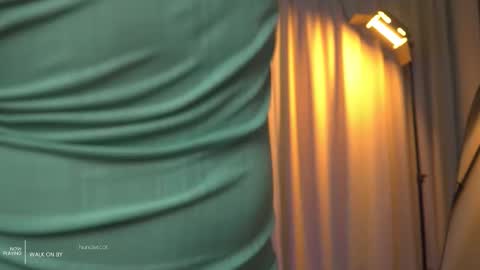 Angie -  online show from 7, 3, 2026