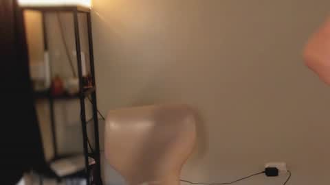 Snapshot of _ann1e_ chatting on 1, 7, 2026 annie . online show from 1, 7, 2026